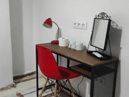 Algeciras House | Convenient Rooms - Ferry, Train & Bus Station -