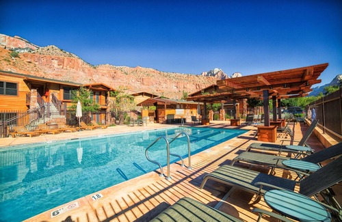 Zion National Park South Entrance Hotel | Convenient Stay, Superb Location, Near Zion Nature Center, with Free Parking