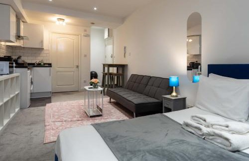 Shoreditch Apartment | Convenient Studio Apartment in Shoreditch