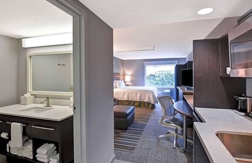 Miramar Hotel | Convenient Suite Near Beaches, Parks, Dining, and Hard Rock Stadium
