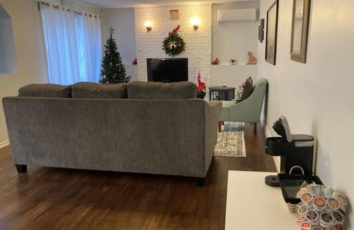 Lower Sackville House | Conveniently located 2BR Unit, close to shopping center