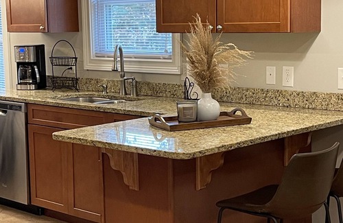 Hendersonville House | Conveniently Located, Only 3 Mile from Downtown Hendersonville !