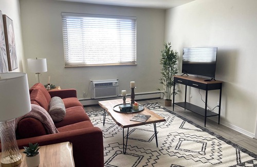 Cheyenne Condo | Conveniently located 2-bedroom condo in welcoming Cheyenne!