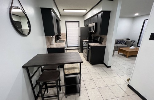 Fort Smith House | Conveniently located duplex!