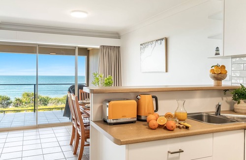 Yamba Apartment | Convent Cove 3 | Views over Convent