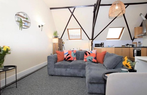 Cow Honeybourne Apartment | Converted Chapel in the Cotswolds