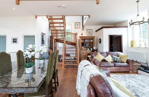 Dwygyfylchi House | Converted Chapel, Stunning Sea & Mountain Views!