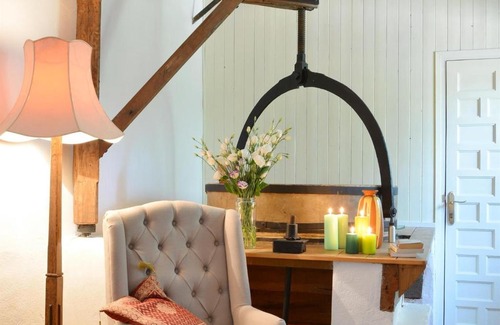 Periana House | Converted Flour Mill 3 bedrooms
