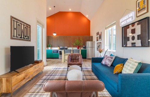 Buena Vista Apartment | Conway B203 by AvantStay | Private Balcony, Near Broadway