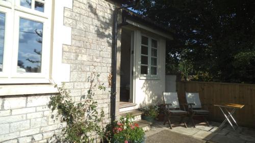Timsbury Bed & Breakfast | Conygre Bungalow