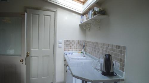 Timsbury Bed & Breakfast | Conygre Bungalow