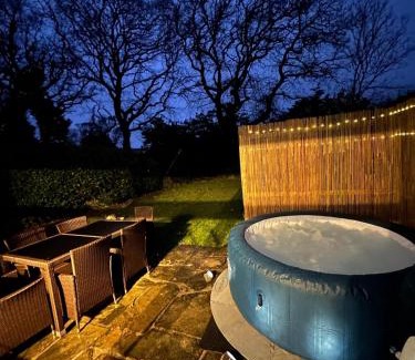 Cooden House | Cooden Cottage