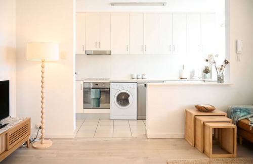 Coogee Apartment | Coogee Beach-side Retreat