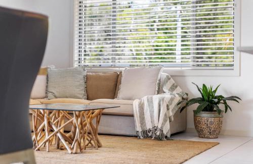 Macmasters Beach House | Cooinda by Coast Hosting