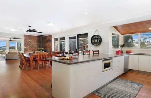 Kangaloon House | Cooinda - Welcome to this Happy Place!