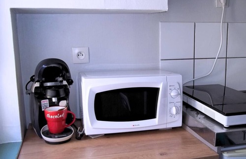 Lens Apartment | Cook 2