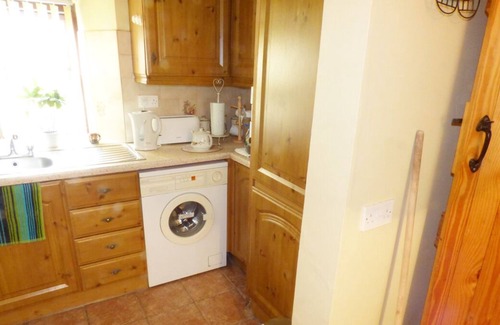 Ballyshannon Cottage | COOKIES COTTAGE, pet friendly in Ballyshannon, County Donegal