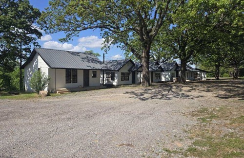 Cookson Cabin | Cookson Resort - Tenkiller Cabin