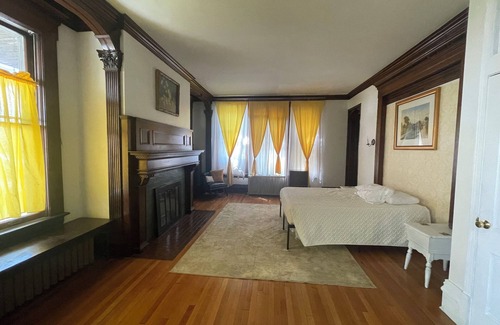 Davenport Apartment | Cool apartment with AC in vibrant Davenport