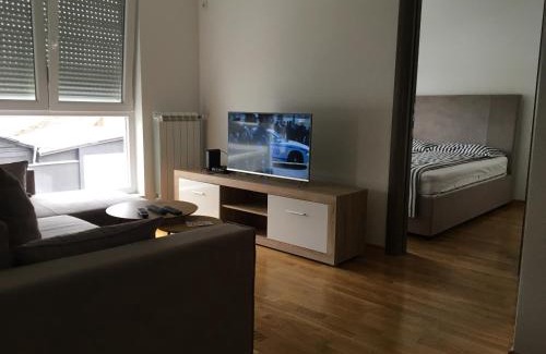 Cacak Apartment | Cool Apartments with FREE PARKING