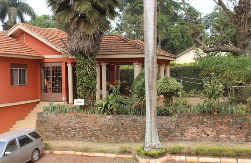 Jinja Hotel | Cool Breeze Hotel