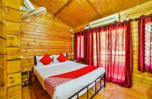 Anjuna House | Cool & Classic Sea View Beach Resort,Goa