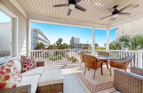 Folly Beach Apartment | Cool Corner