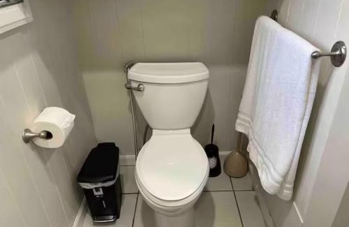 McCully - Moiliili House | Cool Cottage House