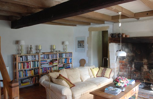 Lusignac Other | Cool family farm house overlooking a valley. Pet allowed.