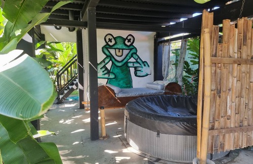 Dolega House | Cool Loft, King Bed, in Dolega, 10min to David/20min to Boquete. Private Parking