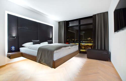 Laakirchen Hotel | COOL MAMA Hotel Salzburg