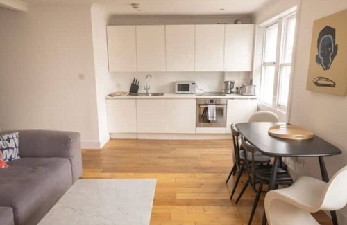 Bayswater Apartment | Cool, Quiet, 2 bed Notting Hill Gate