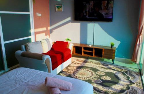 Cyberjaya Apartment | Cool Sunset studio Netflix wifi balcony2free park