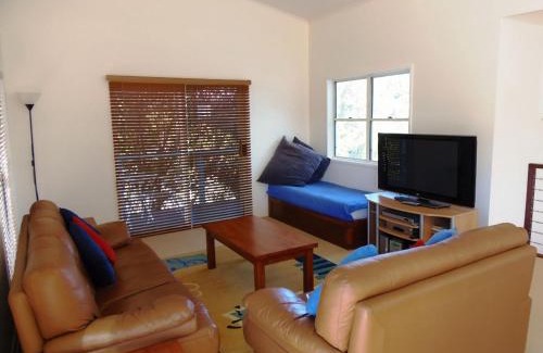 Rainbow Beach House | COOLAMAINE 2 Rainbow Beach