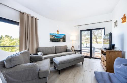 Luz House | CoolHouses Algarve, Luz, 3 Bed villa, 1 bed studio, heated pool & jacuzzi, sea views, Casa Pequena