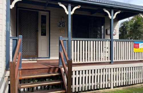 Rainbow Beach House | Cooloola Cottage Rainbow Beach