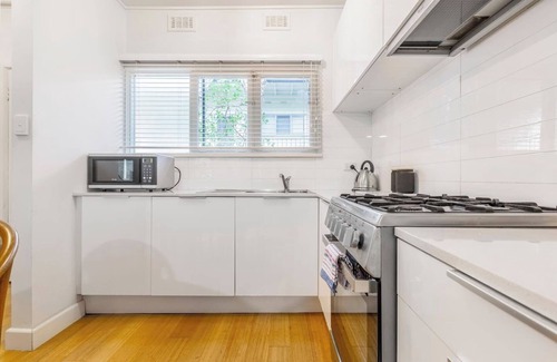 South Yarra Apartment | Coolullah Charm Your Cosy South Yarra Stay