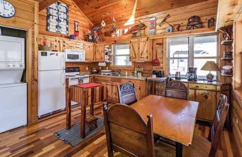Mountain View House | Coolwater Cast-a-Way ~ White River w/Access
