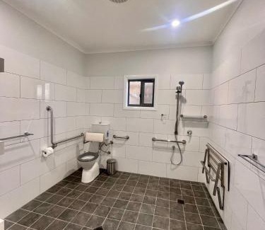 Lightning Ridge Apartment | Cooper's Cottages