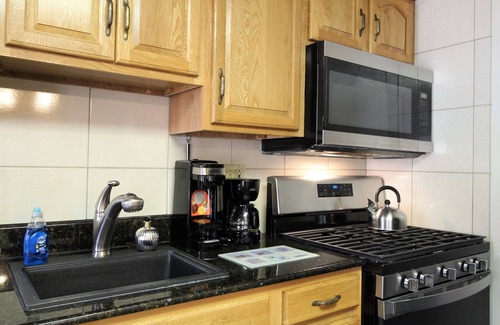 Oneonta Apartment | Cooperstown Baseball Rentals - Elm-Triple Play #2L