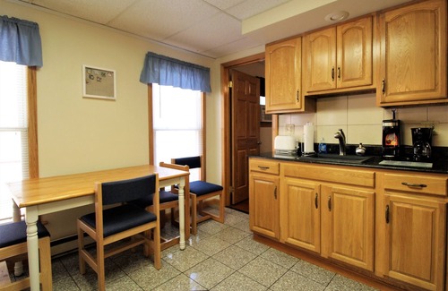 Oneonta Apartment | Cooperstown Baseball Rentals - Elm-Triple Play #2L
