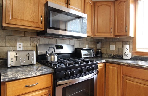 Oneonta Apartment | Cooperstown Baseball Rentals - Elm-Triple Play #1