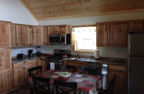 Milford Cabin | Cooperstown Double Play Cabins 2 Near Baseball