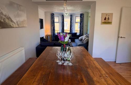 Elgin House | Coorie House in Elgin