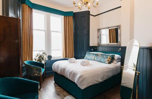 Muthill Hotel | Coorie Inn Restaurant and Rooms