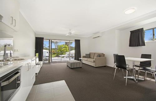 Cooroy Hotel | Cooroy Luxury Motel Apartments