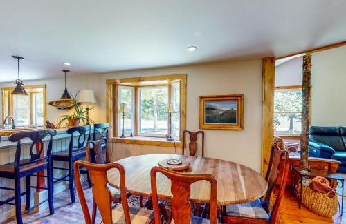 Roxbury House | Coos Canyon Lodge