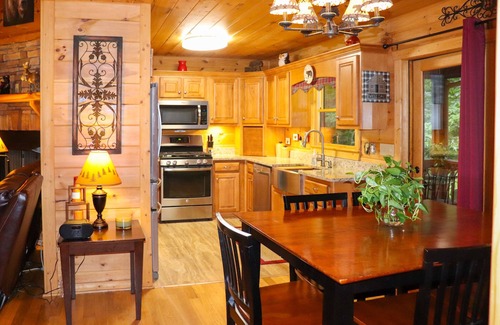 Ellijay House | Coosawattee River Resort, Ellijay Cozy Bear Cabin