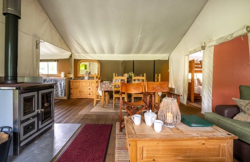 Exton Apartment | Coot is nestled in a walled garden of a rural estate in Exton Park, Rutland
