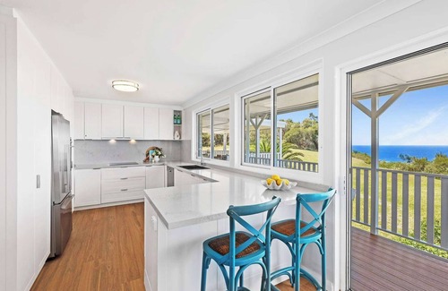 Copacabana House | Copa Art House by Coast Hosting